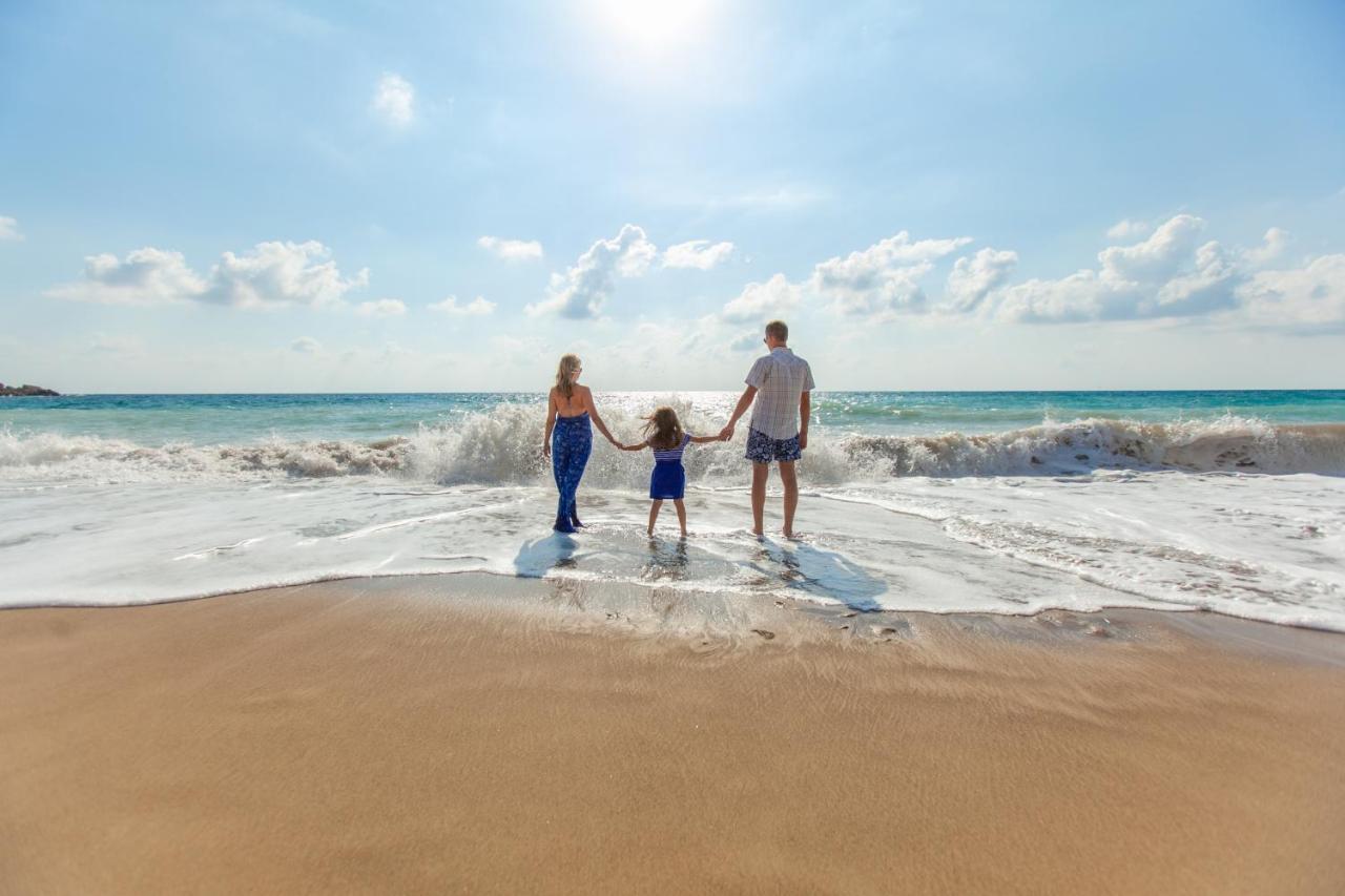 Arenales Beach 아레날레스 델 솔 외부 사진